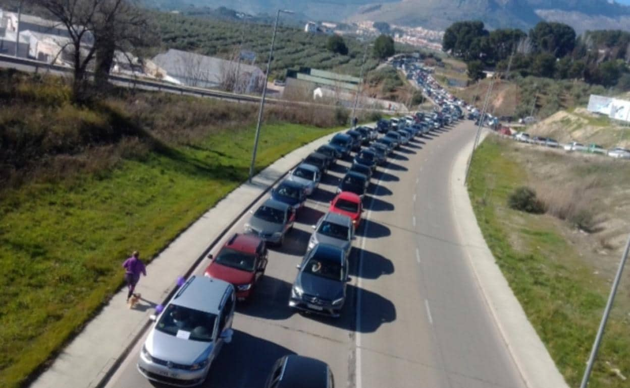 Caravana de coches para cerrar Andaluc a el 7 de marzo Ideal